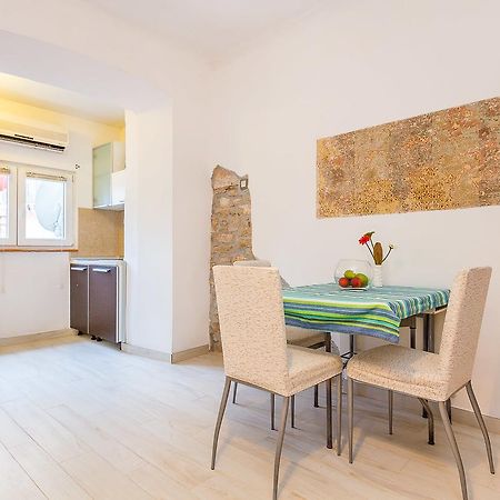 Apartment Rustico بولا المظهر الخارجي الصورة