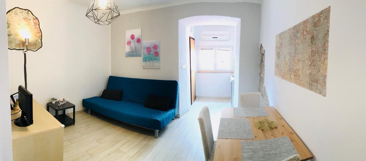 Apartment Rustico بولا المظهر الخارجي الصورة