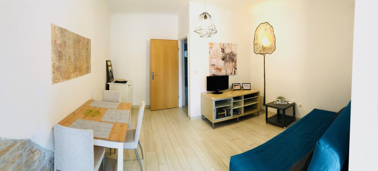 Apartment Rustico بولا المظهر الخارجي الصورة